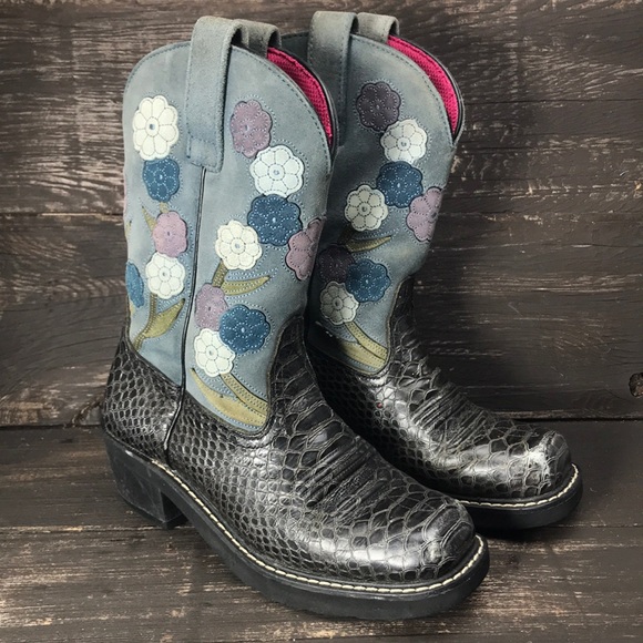 ariat snakeskin boots